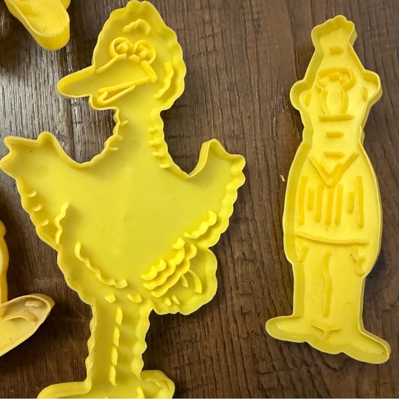 Vintage VTG 1970s Sesame Street Cookie Cutters - Picture 2 of 5